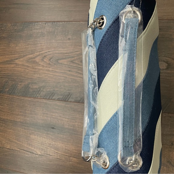 Akira Handbag - Picture 9 of 10